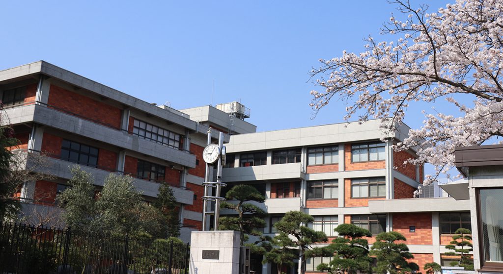 清泉女学院中学高等学校